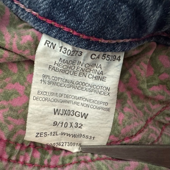 Wrangler Rock 47 Low Rise Bootcut Jeans Embellished Cowgirl Western Size 9/10 - Picture 8 of 14